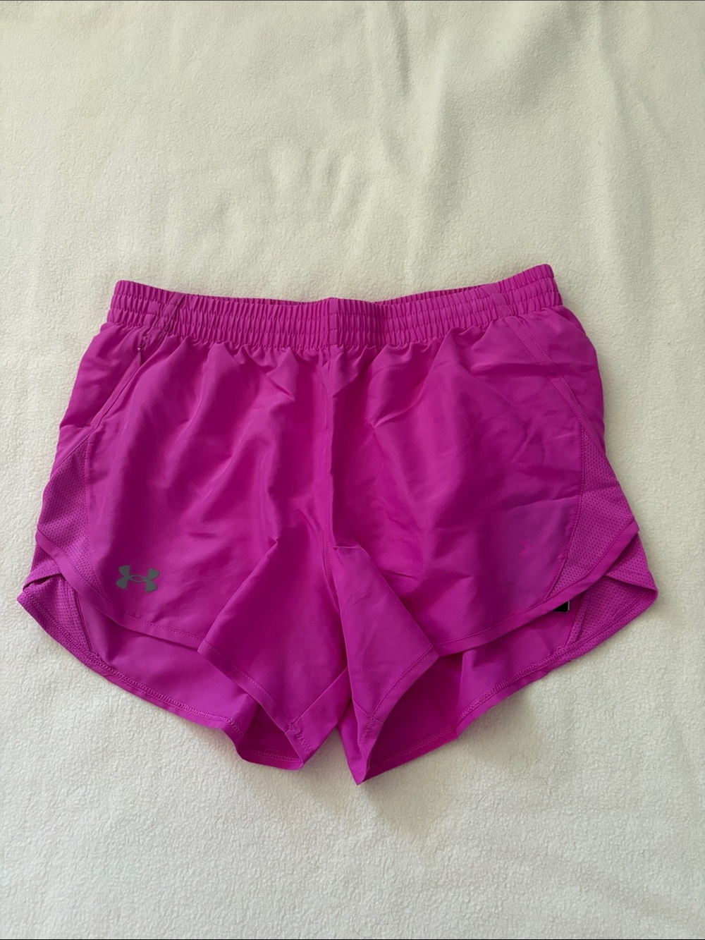 Under Armour Shorts. Size M. Pink.